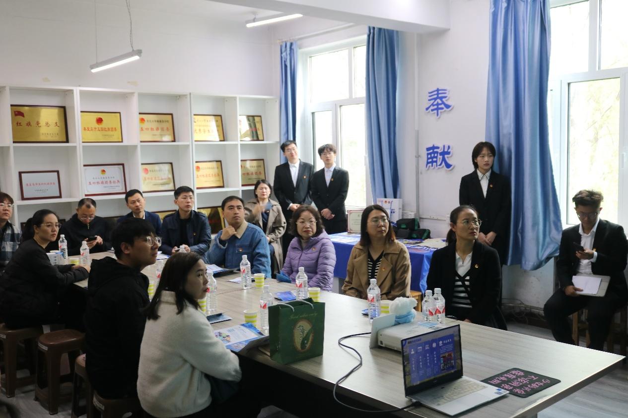 72886必赢欢迎光临团委迎接72886必赢欢迎光临秦皇岛分校学院团委工作考核委员会调研
